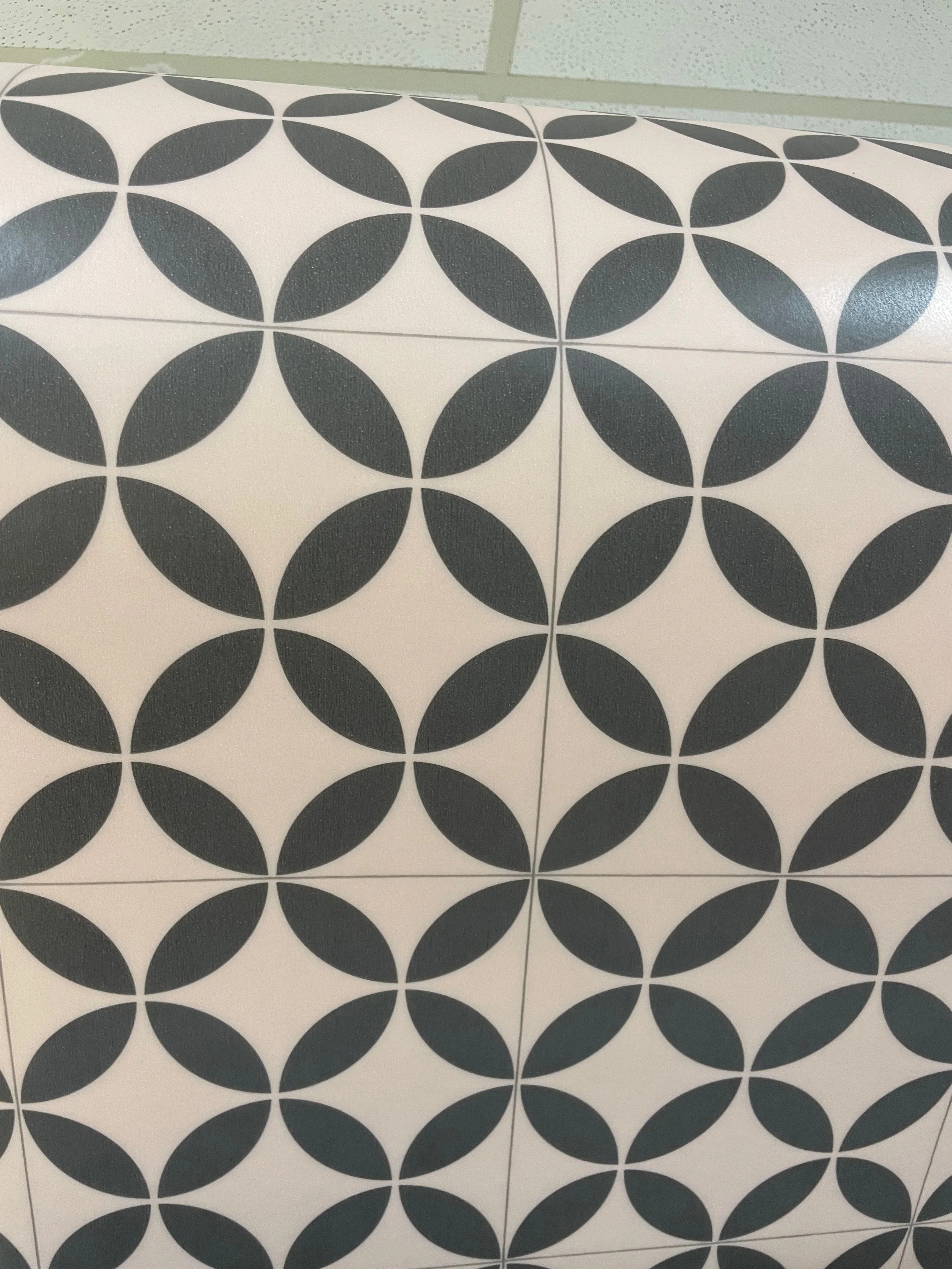 Actie Vinyl in Cirkelmotief 400cm Breed
