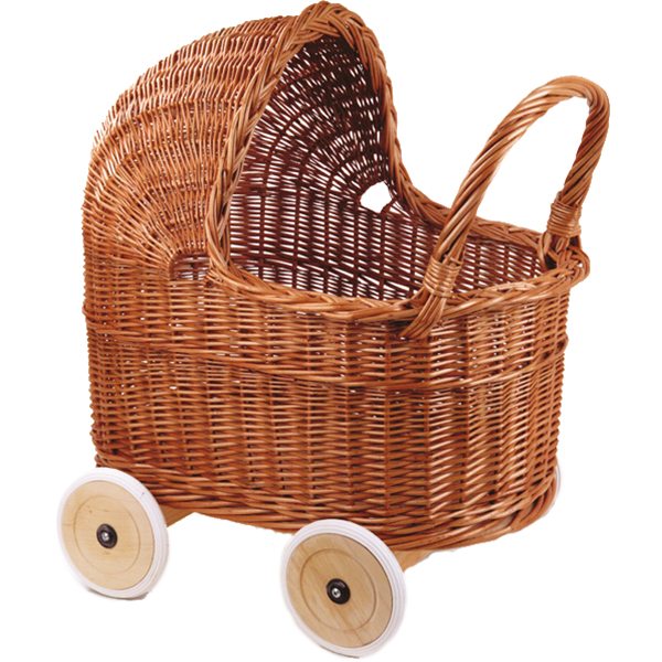“Grote rieten poppenwagen voor avontuur!”