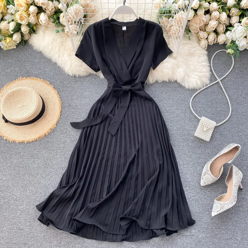 Eleganza Plissé Midi Jurk Met V-Hals