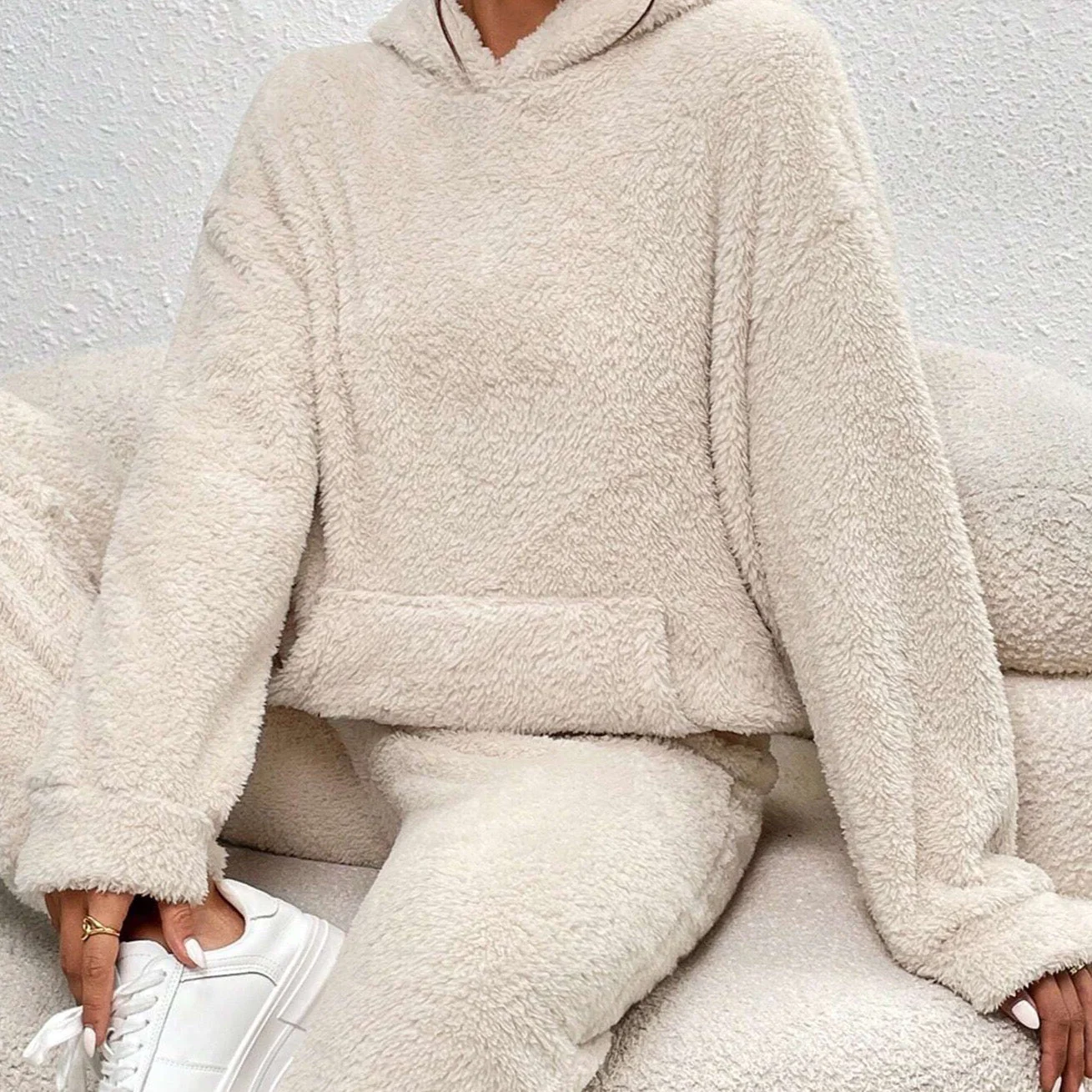 KnuffelWarm Teddy Huispak met Hoodie en Broek – Winterset voor Dames