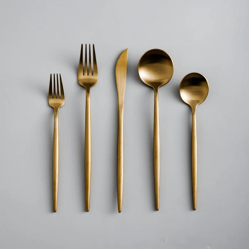 Minimalistisch Bestekset 20-Delig – RVS met Gouden Coating