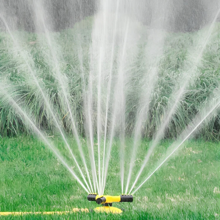 AquaFlow 360 Roterende Tuinsproeier – Efficiënte Waterbesparende Irrigatie
