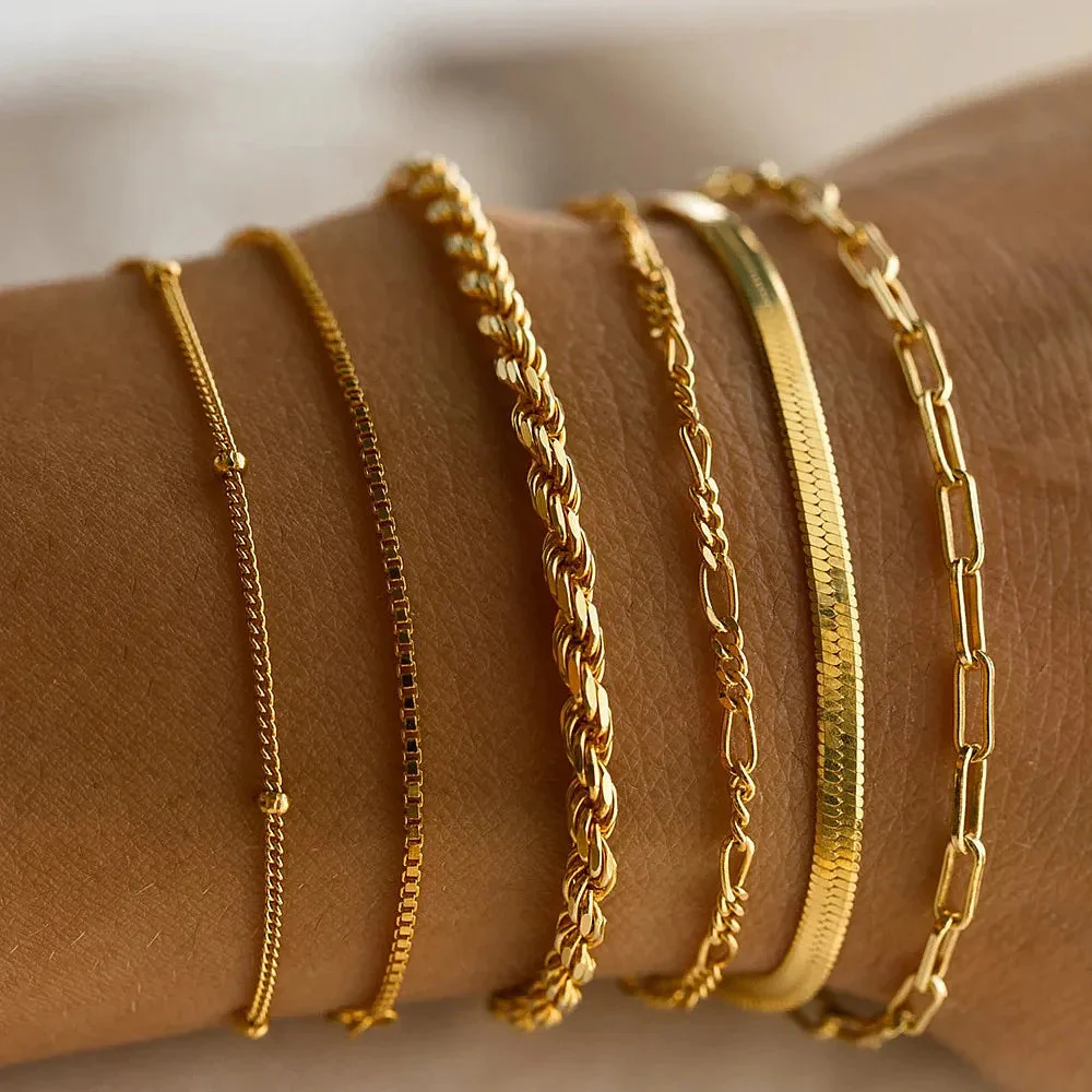 Armbandenset “Amélie” – 6-delig, Verfijnd & Gelaagd Design