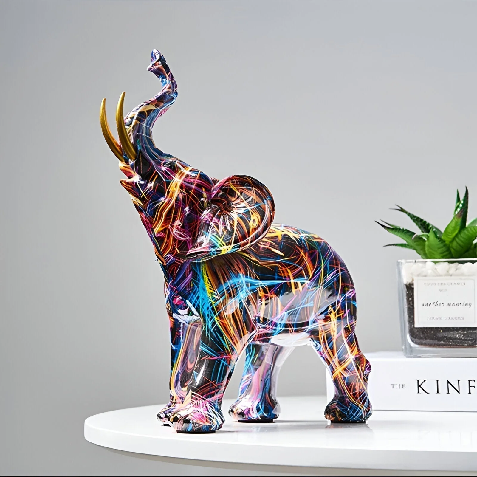 KleurKracht Olifantenbeeld – Decoratief Standbeeld met Levendige Patronen