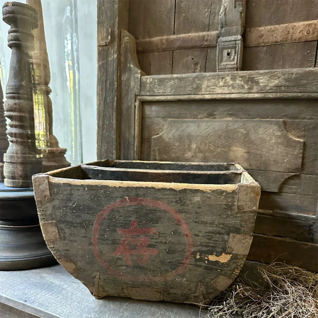 Oude houten Chinese rijstbak