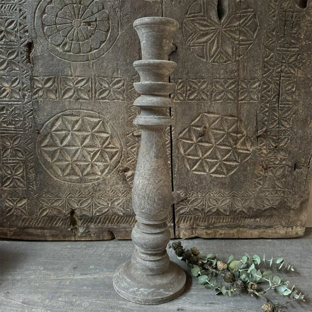 Kandelaar oud hout 50