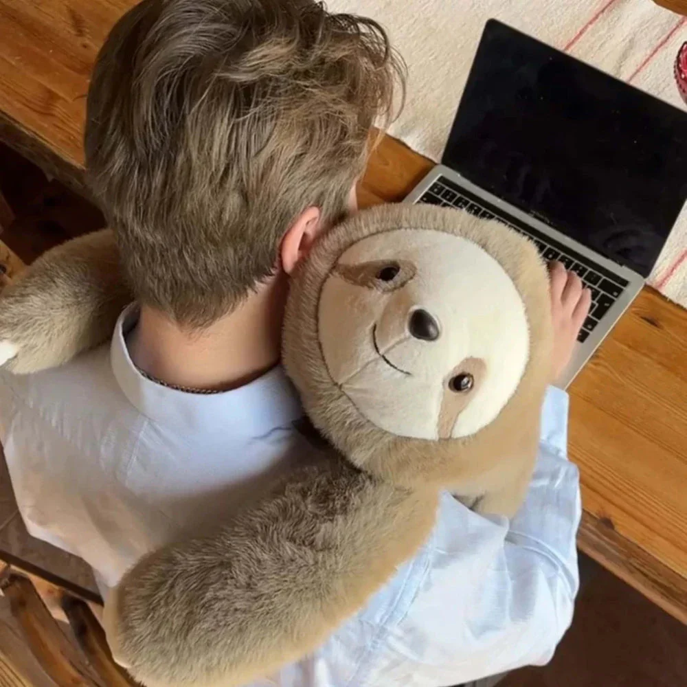 KnuffelMaat Pluche Knuffelkussen met Lange Armen - Afbeelding 2