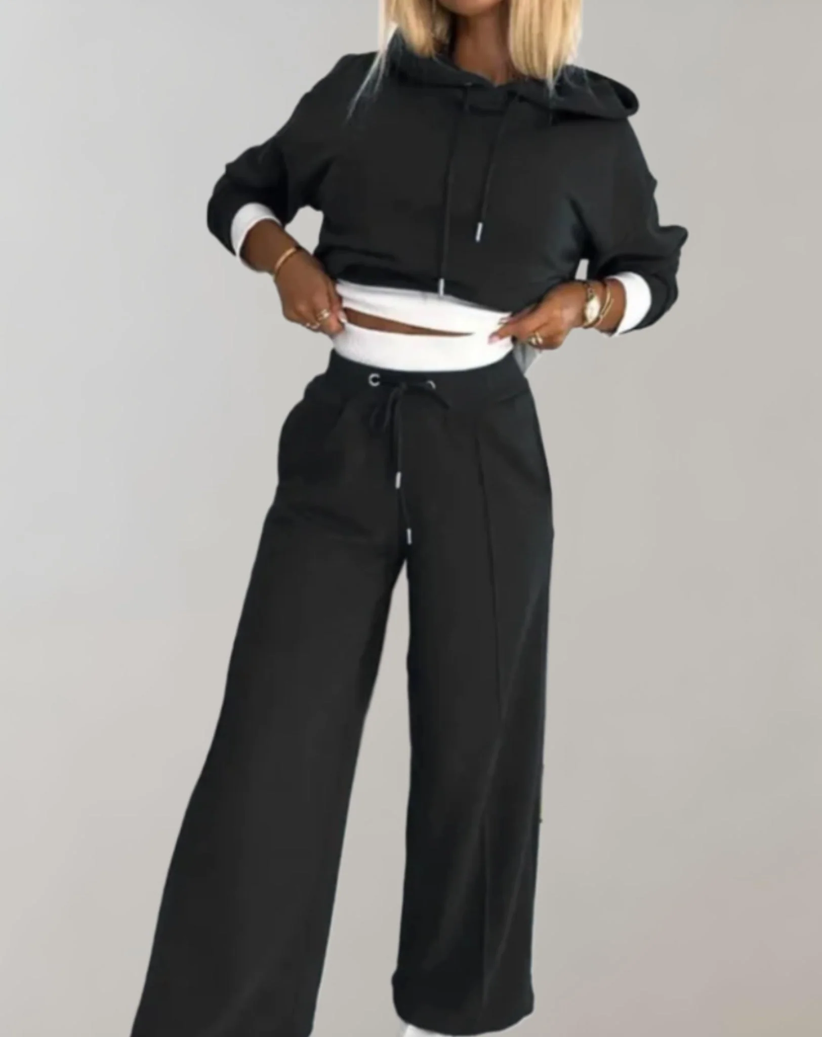 Liva – Moderne Hoodie en Broek Set