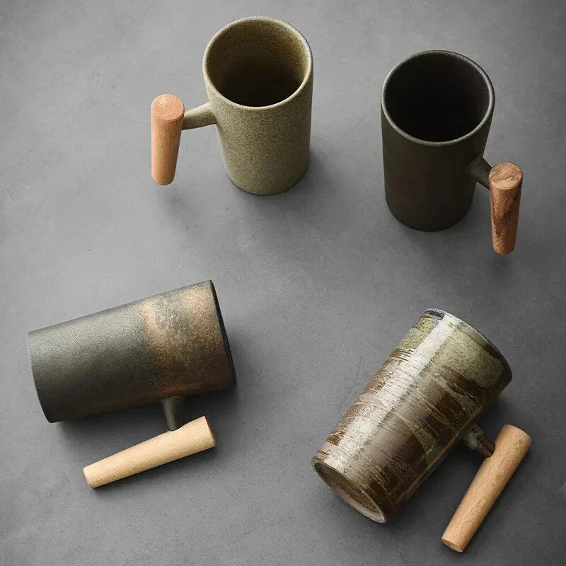 ScandiSip Keramische Mok – Minimalistisch Scandinavisch Design met Houten Handvat