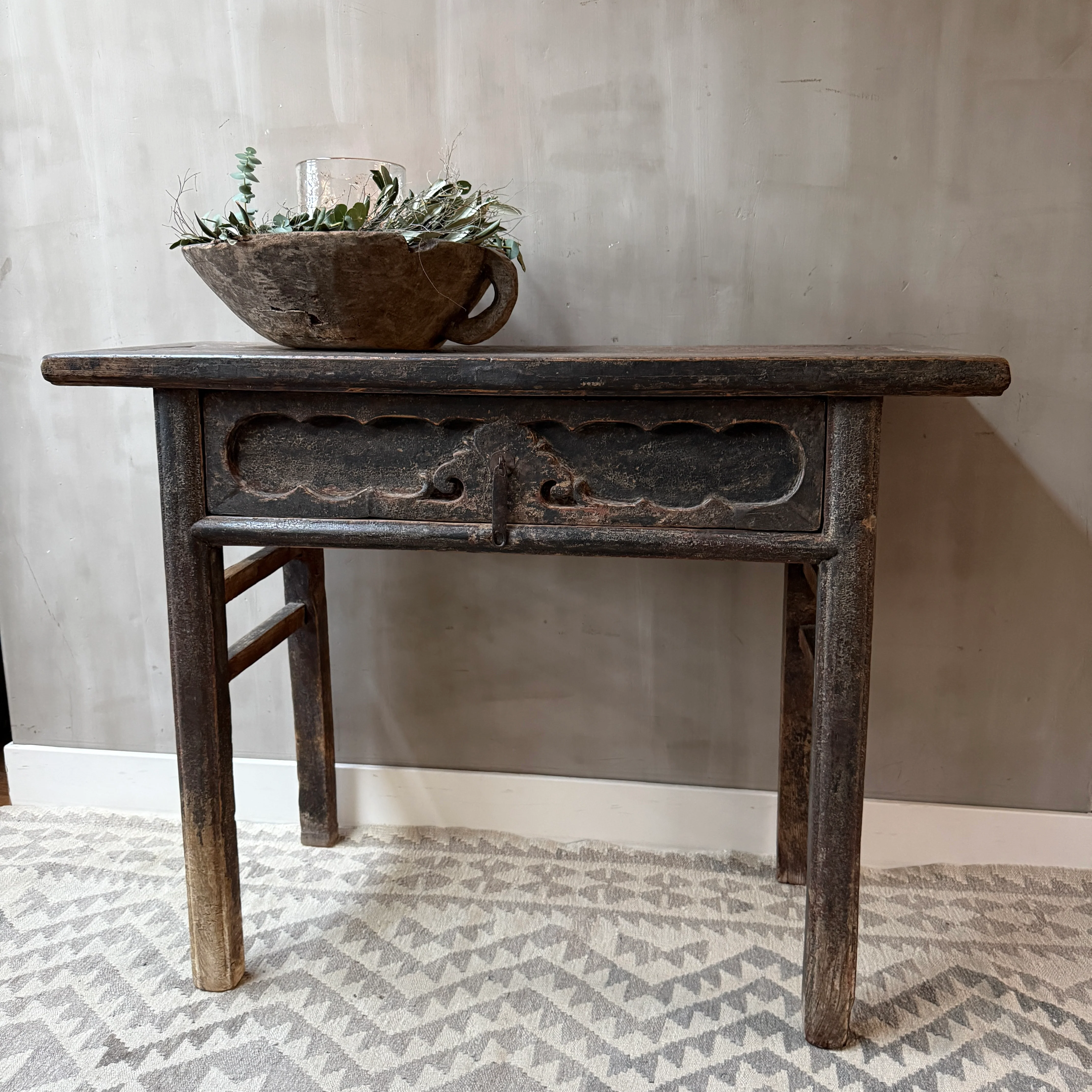 Authentieke Chinese wandtafel / sidetable Authentieke Chinese wandtafel / sidetable