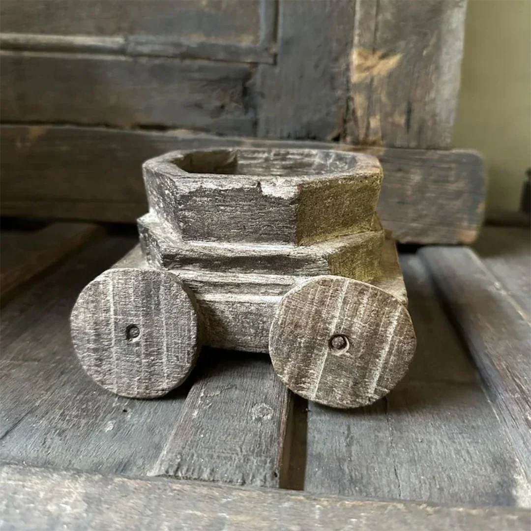 Uniek oud houten speelgoed / bakje