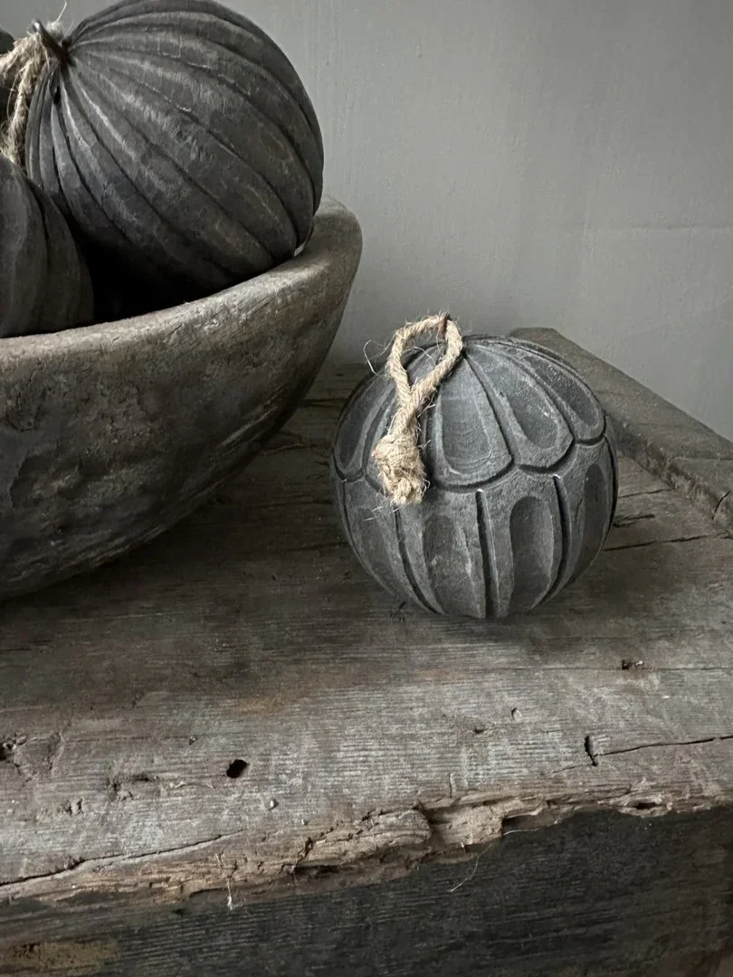 Decoratieve houten bal Mara grijs m