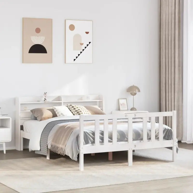 Bedframe van massief grenenhout voor een comfortabele en natuurlijke slaap