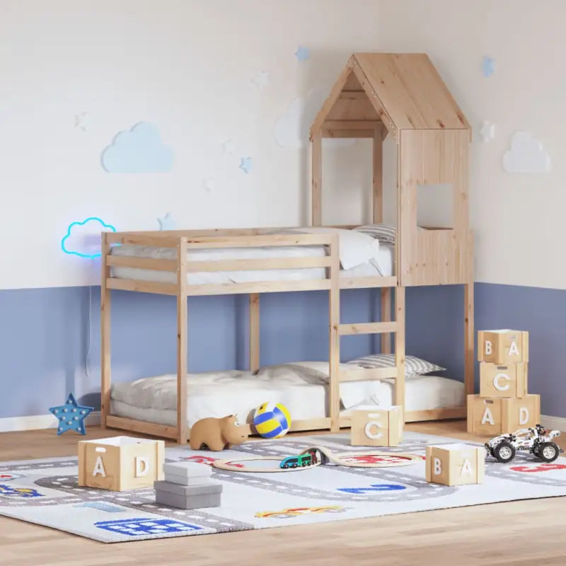 Bedhuisje met open zijdeur van massief grenenhout voor kinderkamers