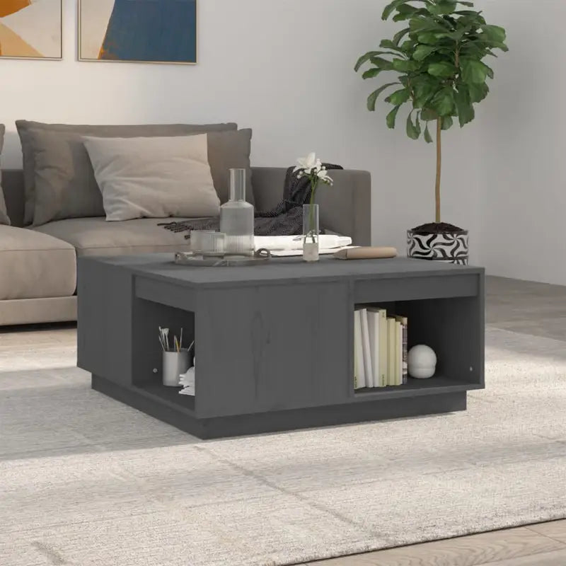 Bijzettafel met massief grenenhout voor een rustieke woonkamer sfeer