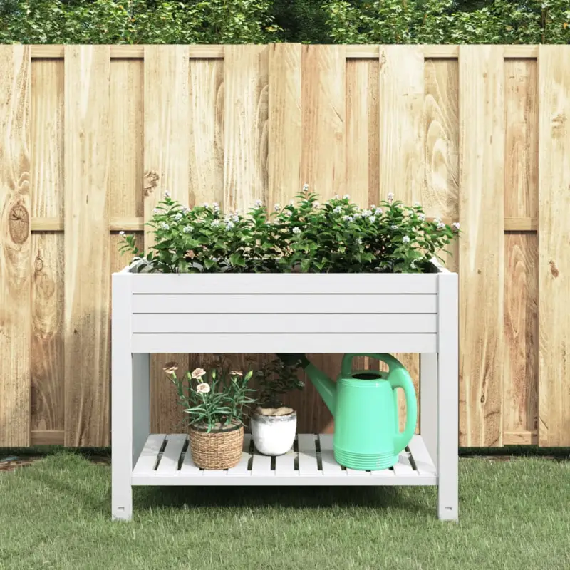 Bloempotten en plantenbakken met imitatiehout structuur voor je terras