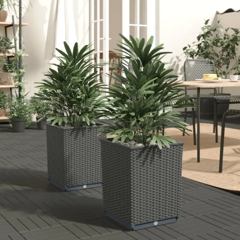 Bloempotten en plantenbakken voor tuin, balkon en terras