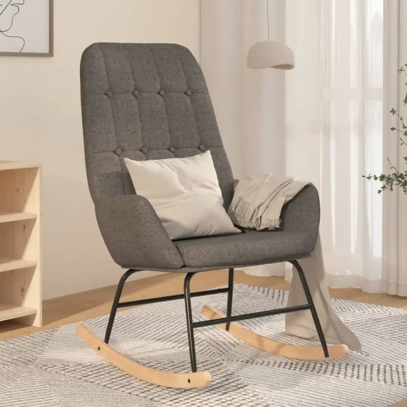 Comfortabele schommelstoel voor ontspanning met zachte bekleding