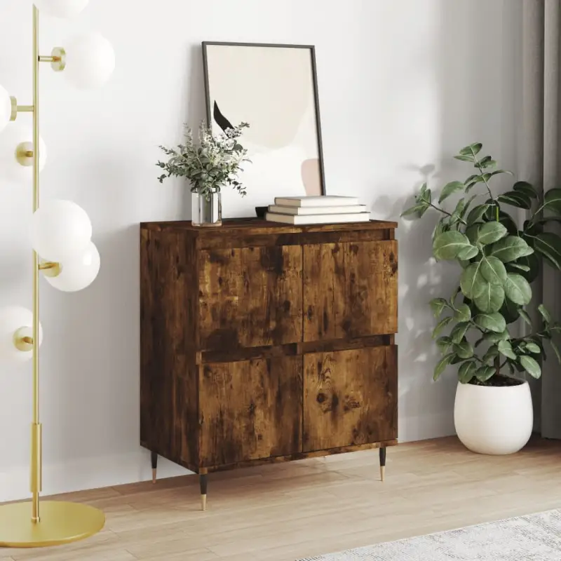 Dressoir van bewerkt hout met ijzeren poten voor een tijdloze uitstraling