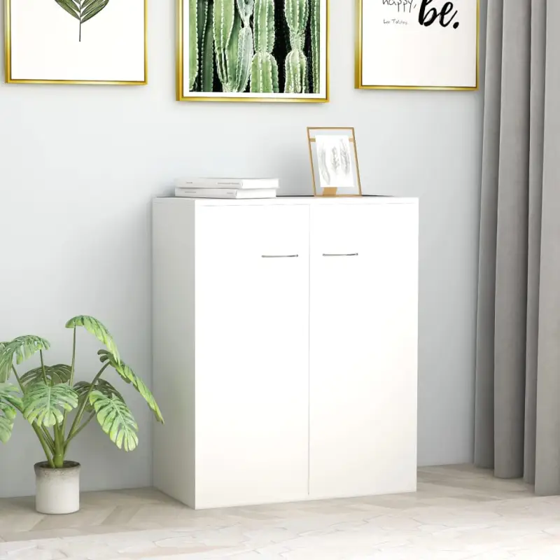 Dressoir van bewerkt hout met minimalistisch ontwerp en opbergruimte