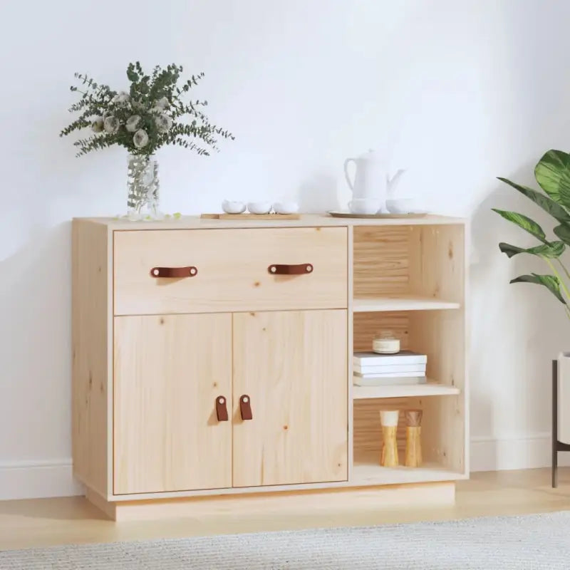 Dressoir van massief grenenhout voor een natuurlijke kamer uitstraling