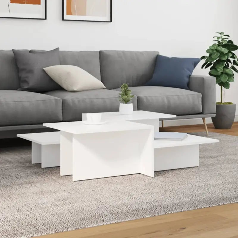 Eenvoudig schoon te maken salontafel met bewerkt hout