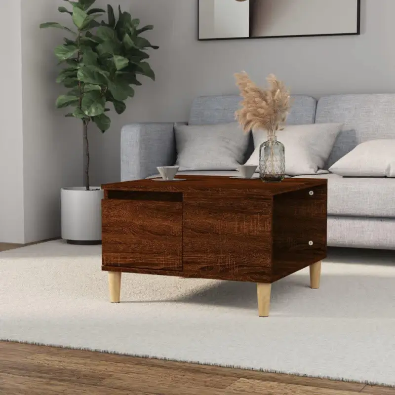 Eettafel van bewerkt hout met massief eucalyptushout voor stijlvolle woonkamer