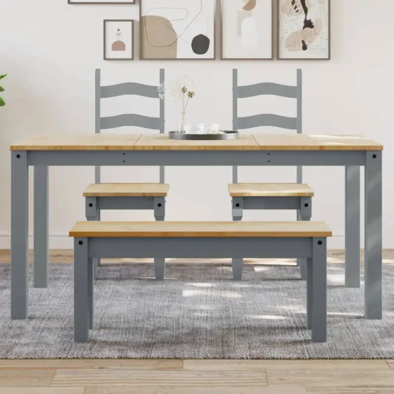 Eettafel van massief grenenhout eenvoudig schoon en minimalistisch