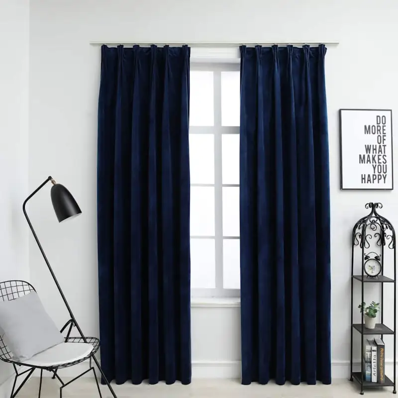 Elegante fluwelen gordijnen met metalen haken en snelle levering bevat