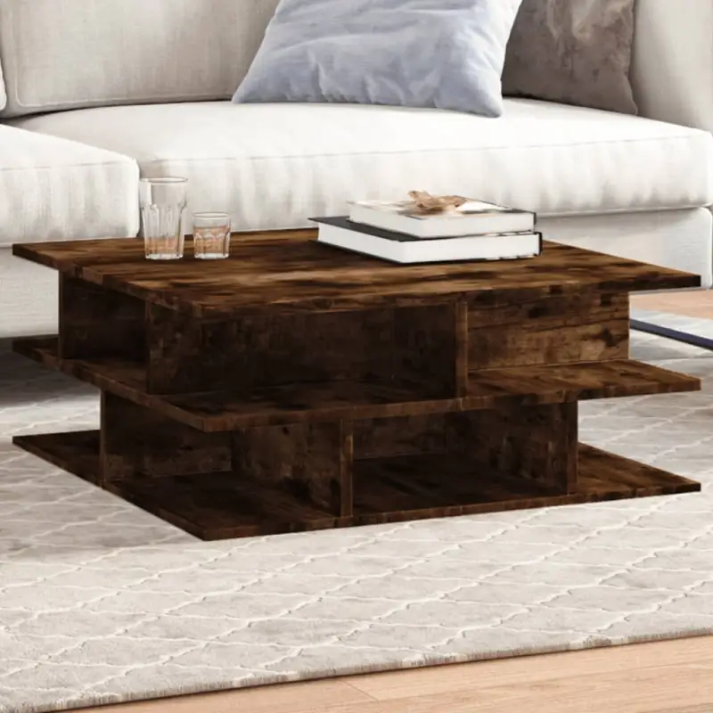 Elegante salontafel van bewerkt hout voor een stijlvolle woonkamer