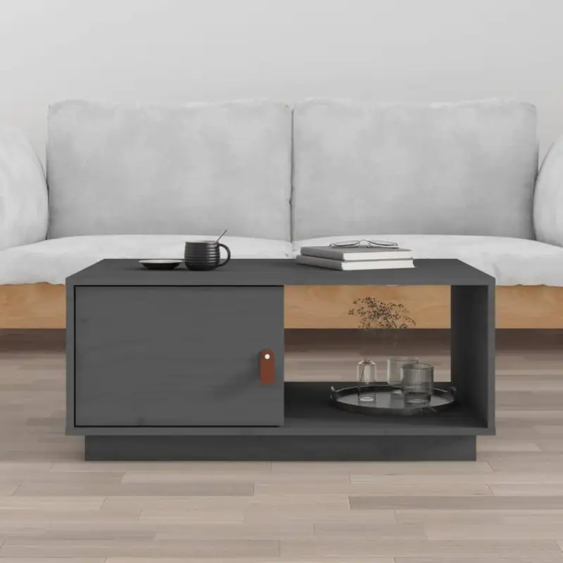 Houten salontafel van massief grenenhout voor een elegante uitstraling