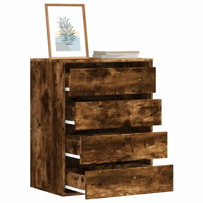 Klassieke ladekast van bewerkt hout met tijdloze uitstraling