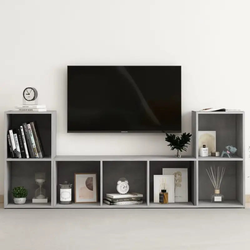 Klassieke Tv-meubels in bewerkt hout voor een trendy en praktische uitstraling