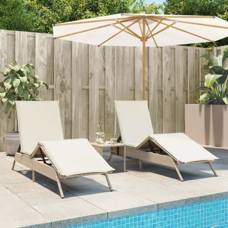 Ligstoel met poly rattan en verstelbare posities voor ultiem comfort