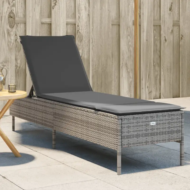 Ligstoel met poly rattan voor een comfortabele zitervaring en wasbare hoes