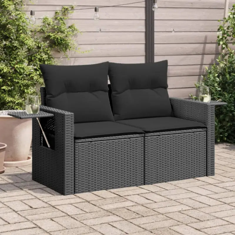 Loungebanken met poly rattan voor een comfortabele zitervaring buiten