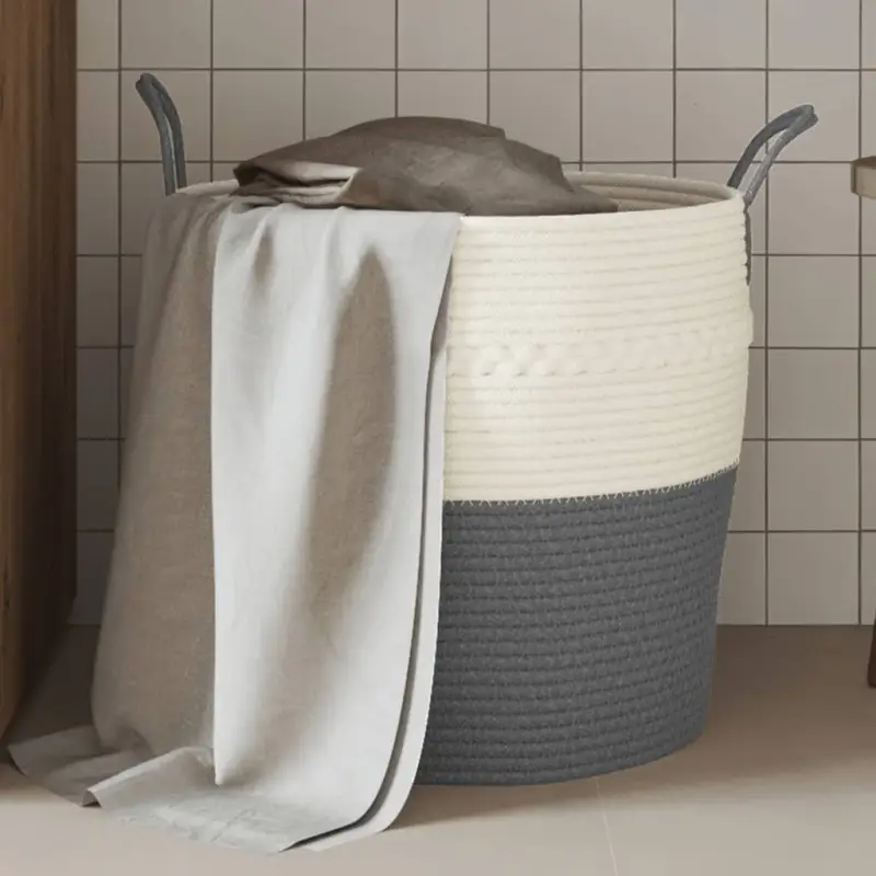 Manden met modern design van geweven katoenen touwen voor elke kamer