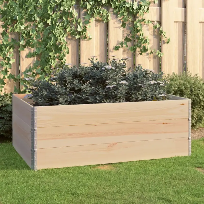 Stapelbare plantenbak van massief grenenhout met metalen hoeken
