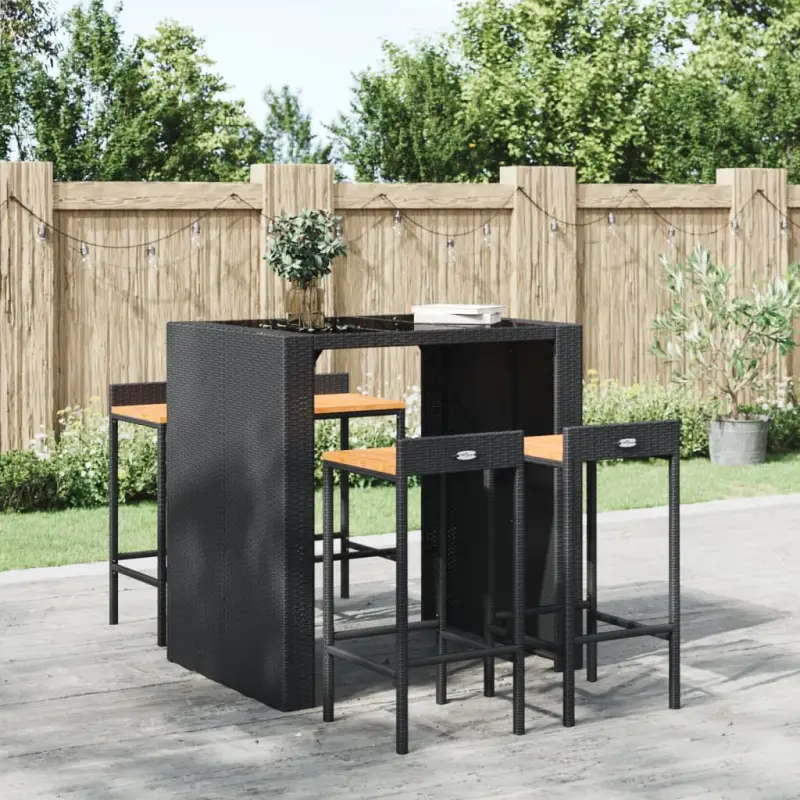 Trendy barkrukken van poly rattan en massief acaciahout