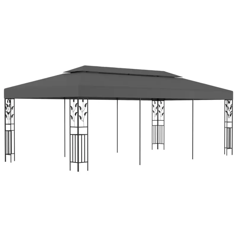 Tuinpaviljoen met sierlijke bloemendetails voor buitenplezier