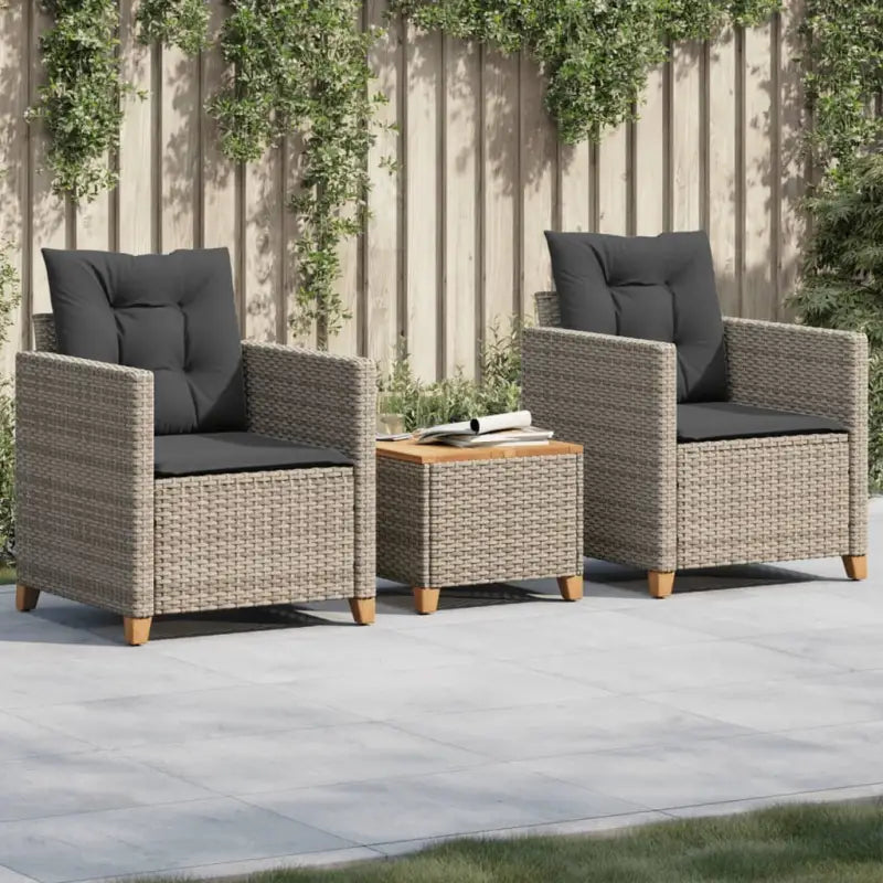 Tuinset met poly rattan en natuurlijke afwerking voor comfortabele zitervaring