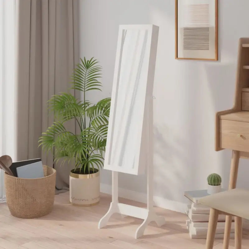 Vrijstaande spiegel met heldere weerspiegeling en elegant ontwerp